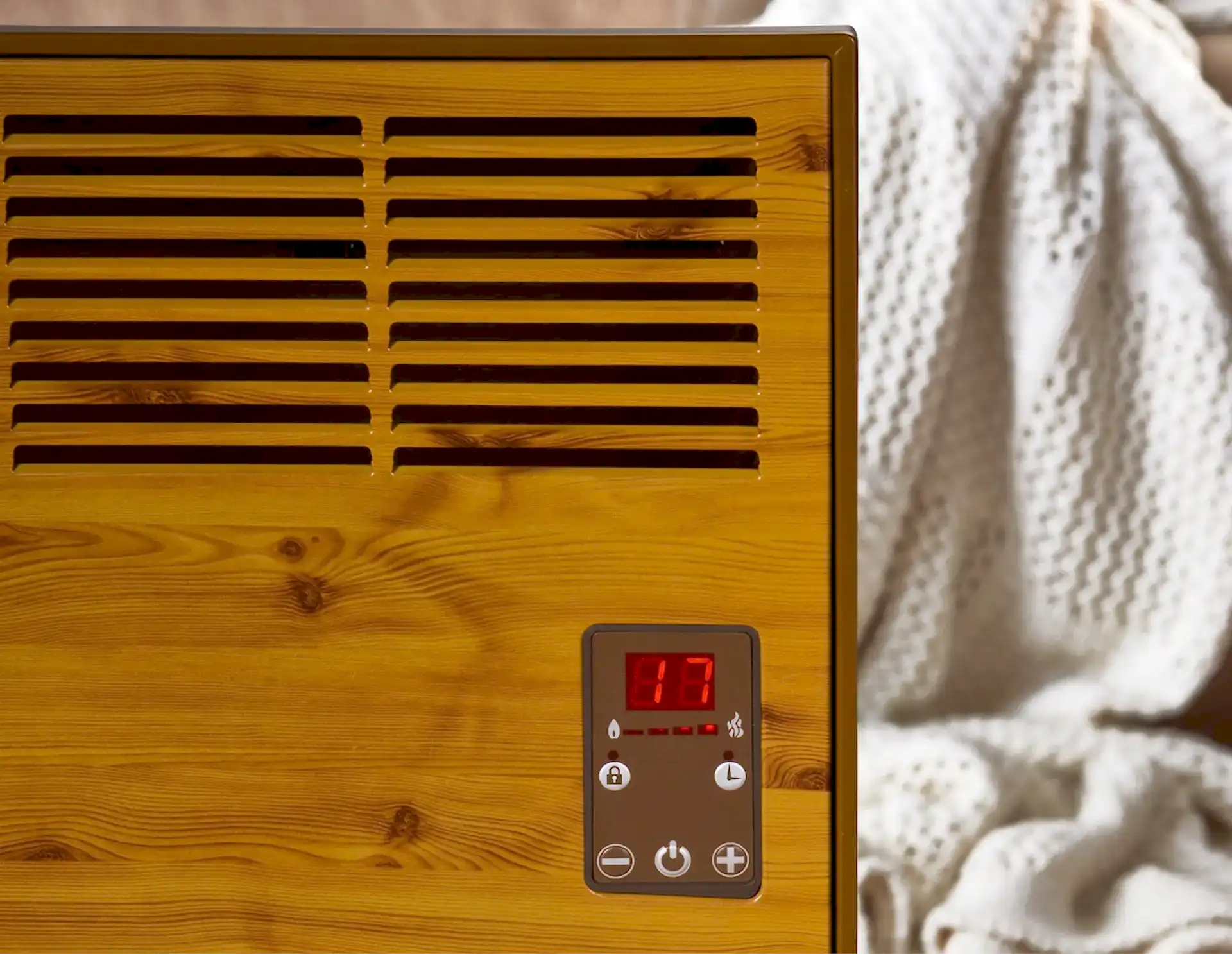 İVİGO EPK 1000 Watt Dijital Konvektör Isıtıcı Ahşap